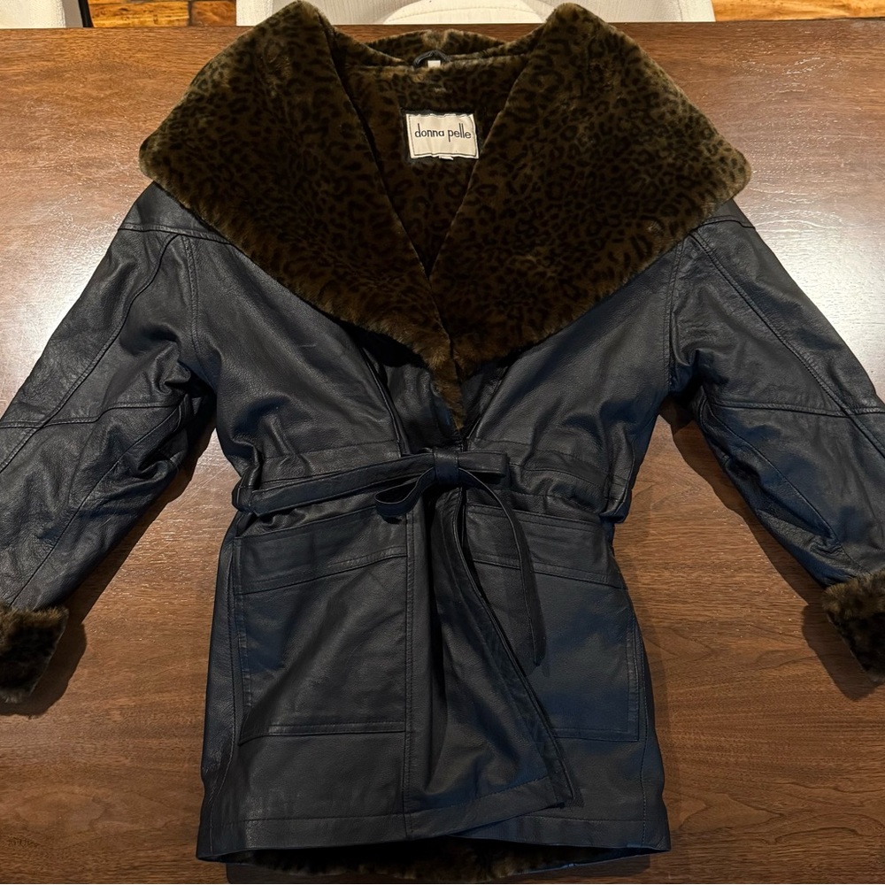 Rare Donna Pelle Genuine Leather Jacket with Cheetah faux fur lining, Size Small